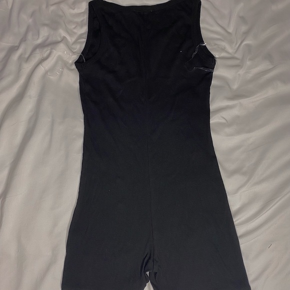 Black Middle Cut Shorts Body Suit - Picture 2 of 2